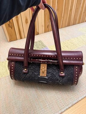 Gucci Black / Bordeaux Womens Python leather bamboo handbag - 100% authentic